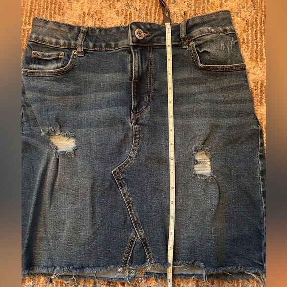 Denim Distressed Skirt - Picture 5 of 7